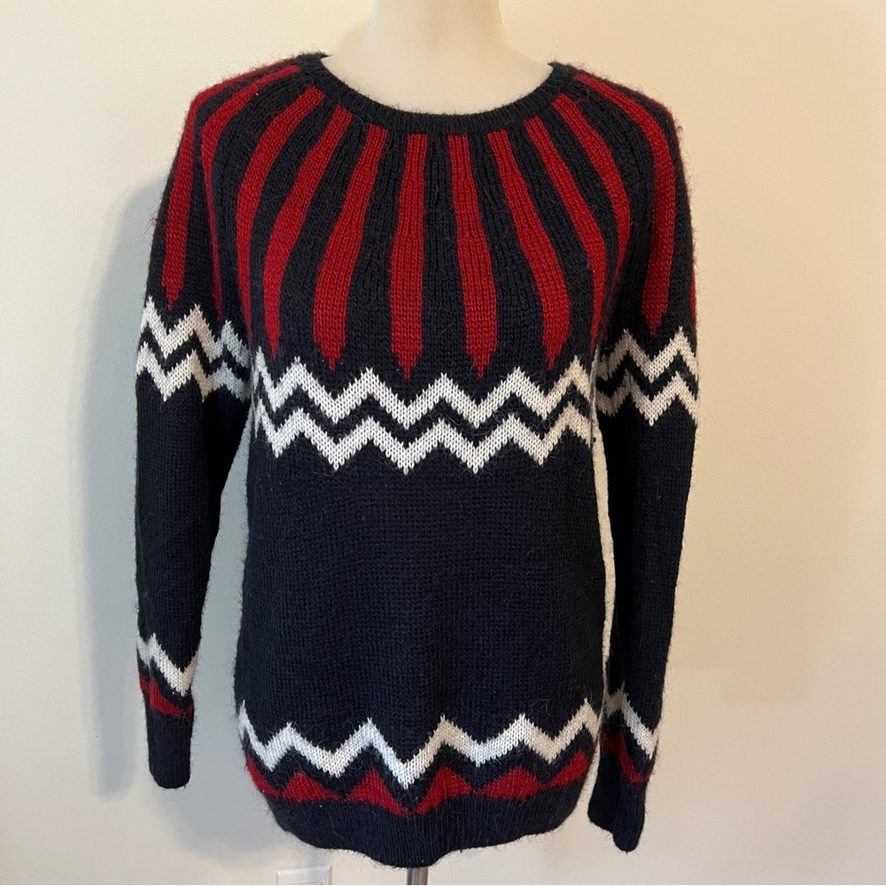 GAP Fair Isle Knit Sweater Red White Navy Size Large